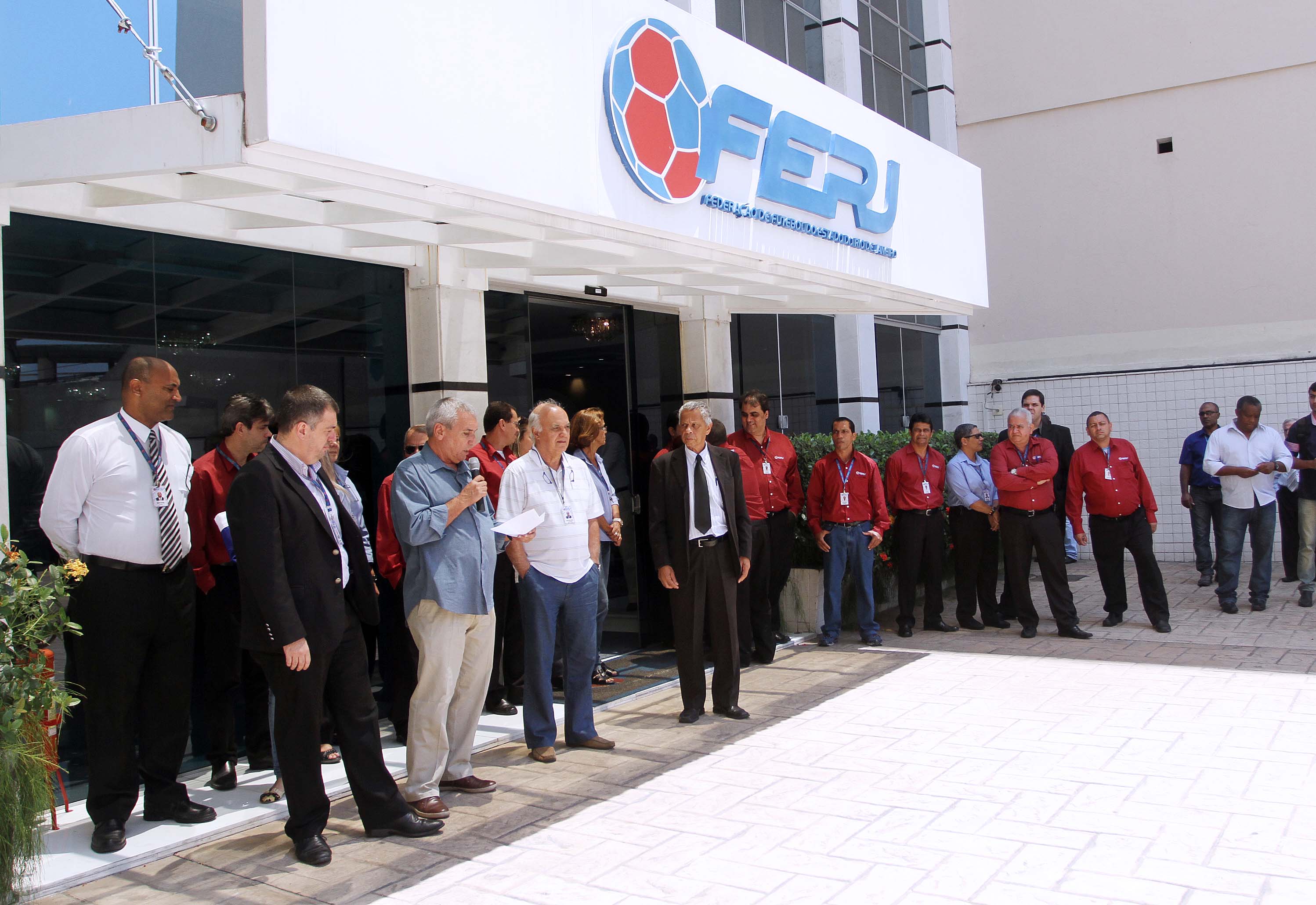 FERJ realiza hasteamento das bandeiras dos Campeões das Séries B e C