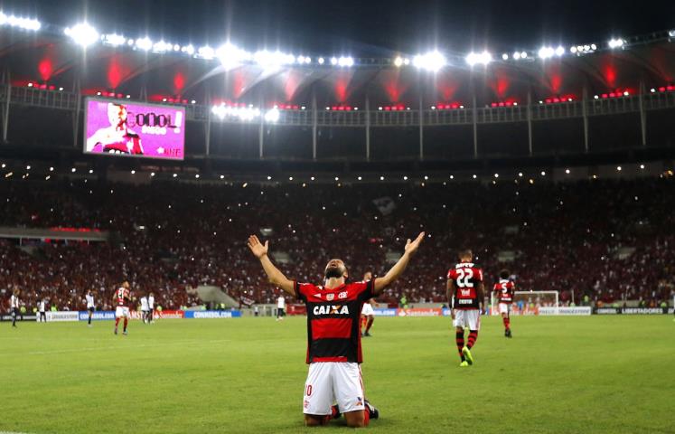 Flamengo goleia o San Lorenzo-ARG na estreia da Libertadores 