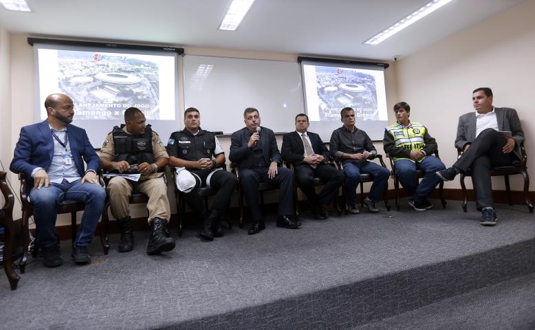 Coletiva divulga pontos importantes de Fla x Grêmio