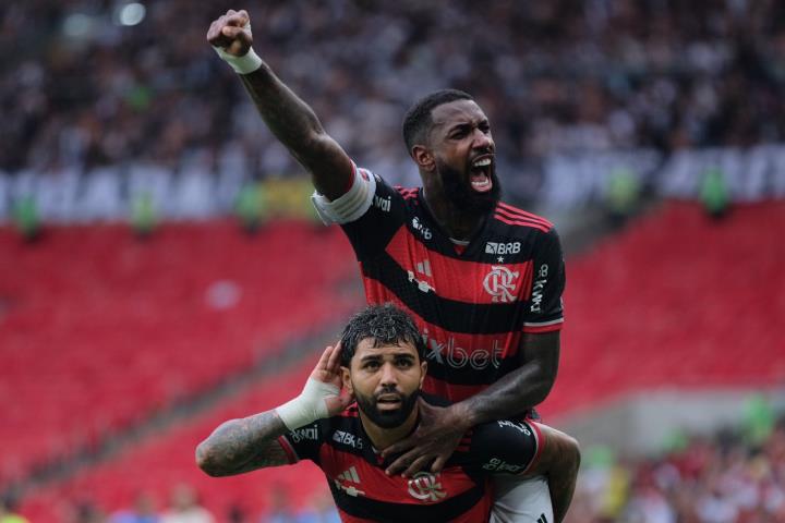 Gabigol marca e Flamengo abre vantagem na final da Copa do Brasil