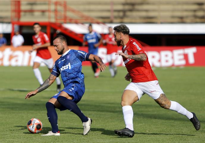 America e Olaria ficam iguais na Baixada