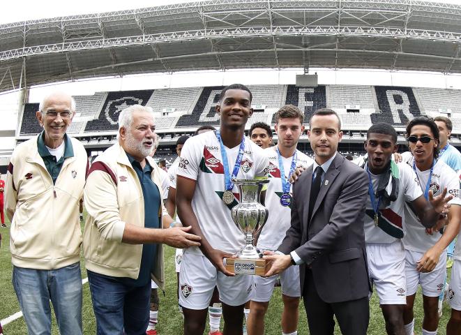 Fluminense é campeão do Torneio Otávio Pinto Guimarães