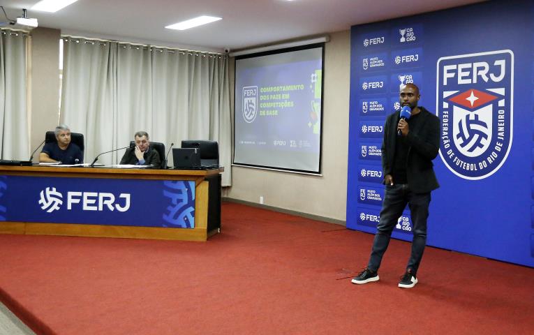 1ª Reunião de Comportamento dos Pais em Competições de Base