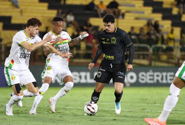 Voltaço busca empate com Brusque-SC na Série C do Brasileiro