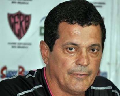 Luizinho Rangel assume o comando da Portuguesa