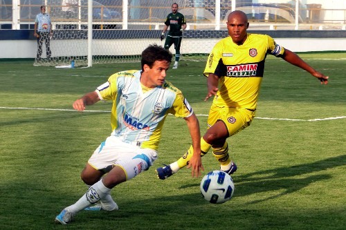 Madureira vence o Macaé no Moacyrzão