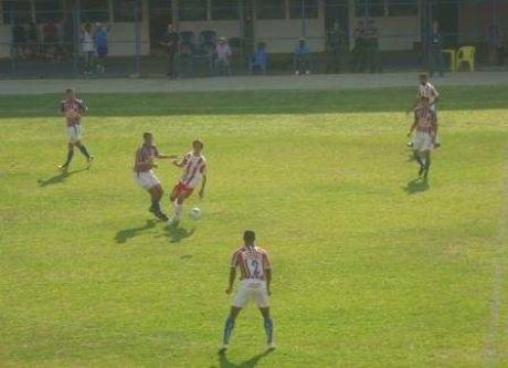 Friburguense e Bangu empatam na serra