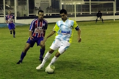 Macaé derrota o Friburguense e volta à liderança do Grupo B