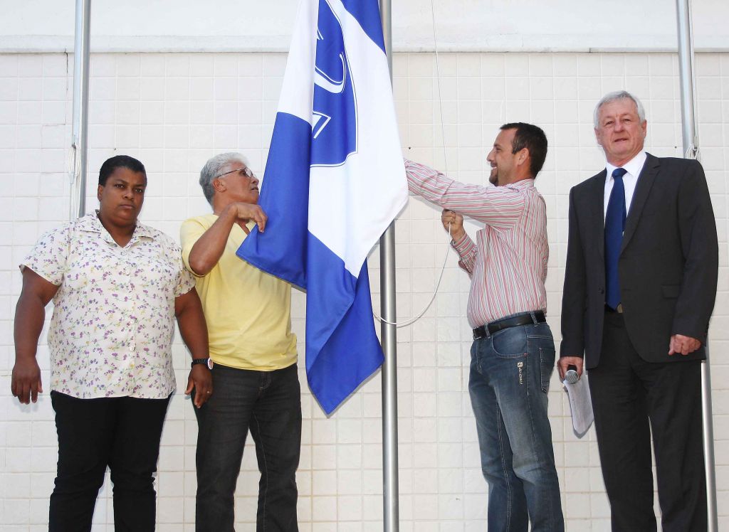 FERJ realiza hasteamento da bandeira do Campeão da Série B
