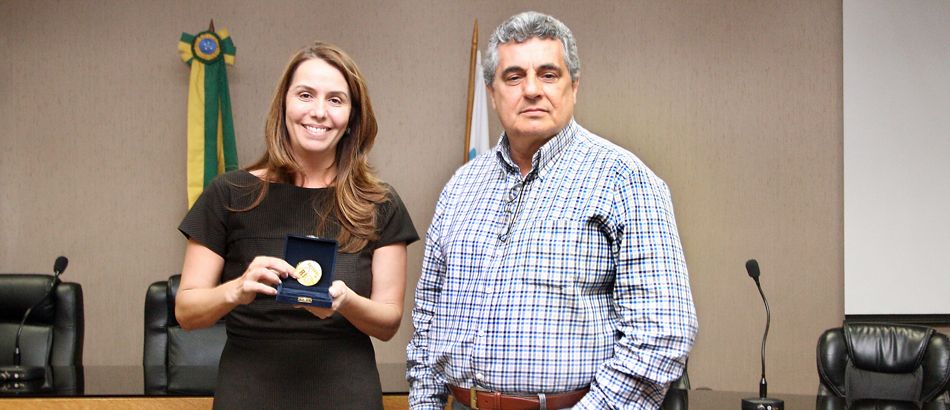 Patrícia Amorim visita FERJ