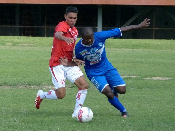Ceres derrota o America e se classifica