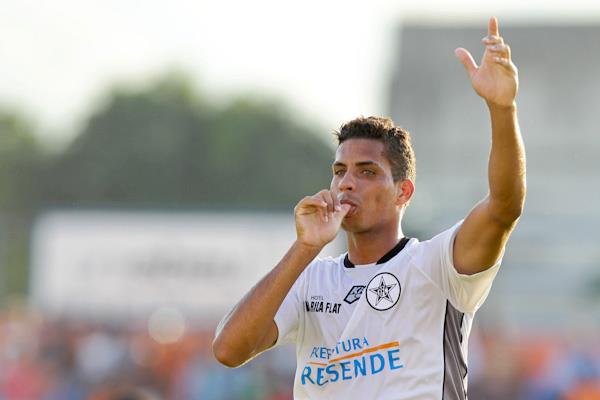 Resende estreia no Carioca contra o atual campeão