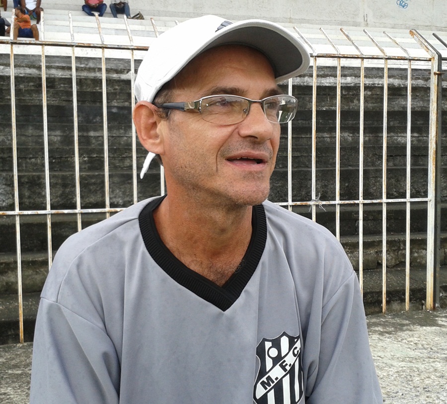 Novo técnico do Mesquita quer resgatar o clube