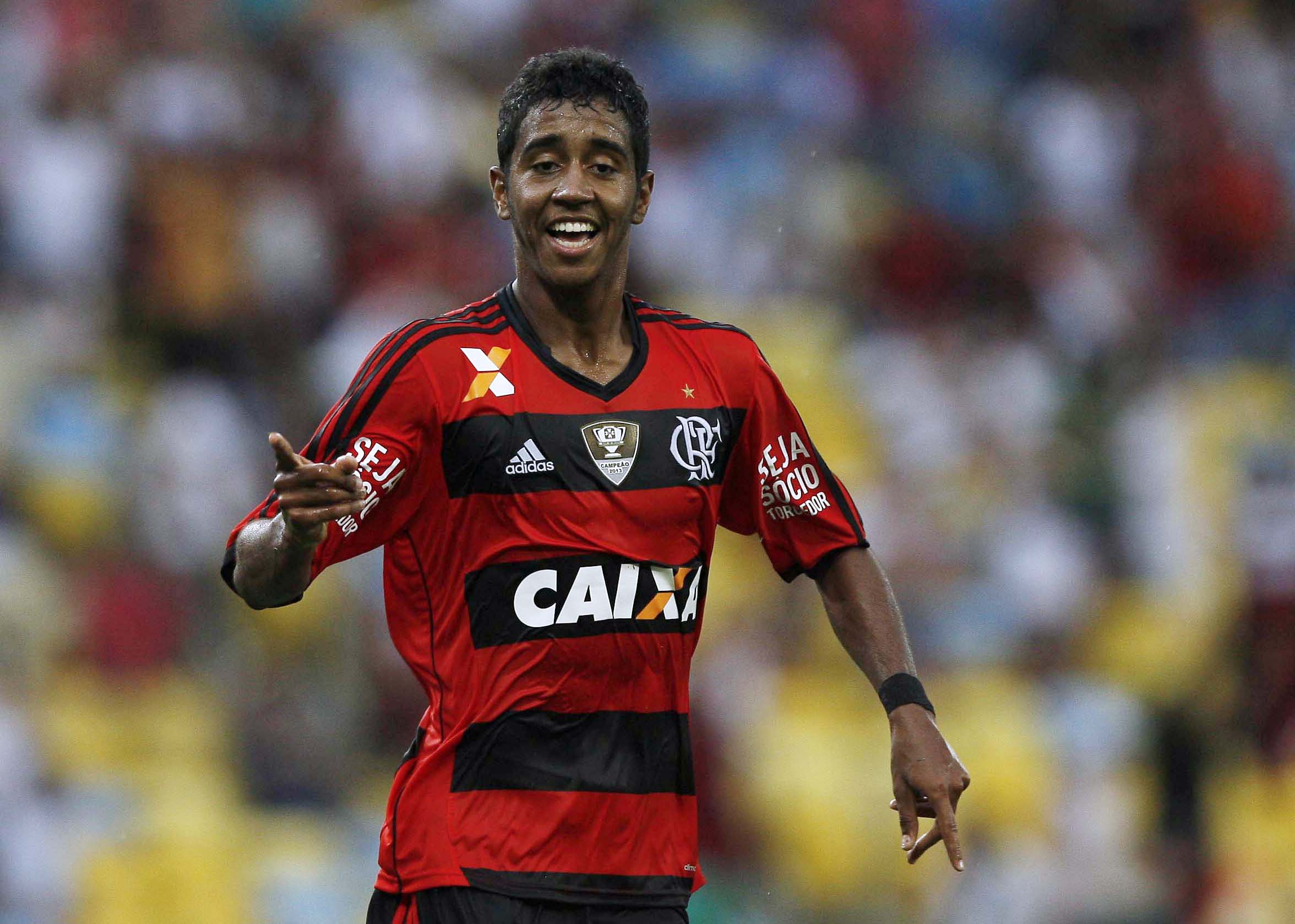 De virada, Flamengo vence o Vasco