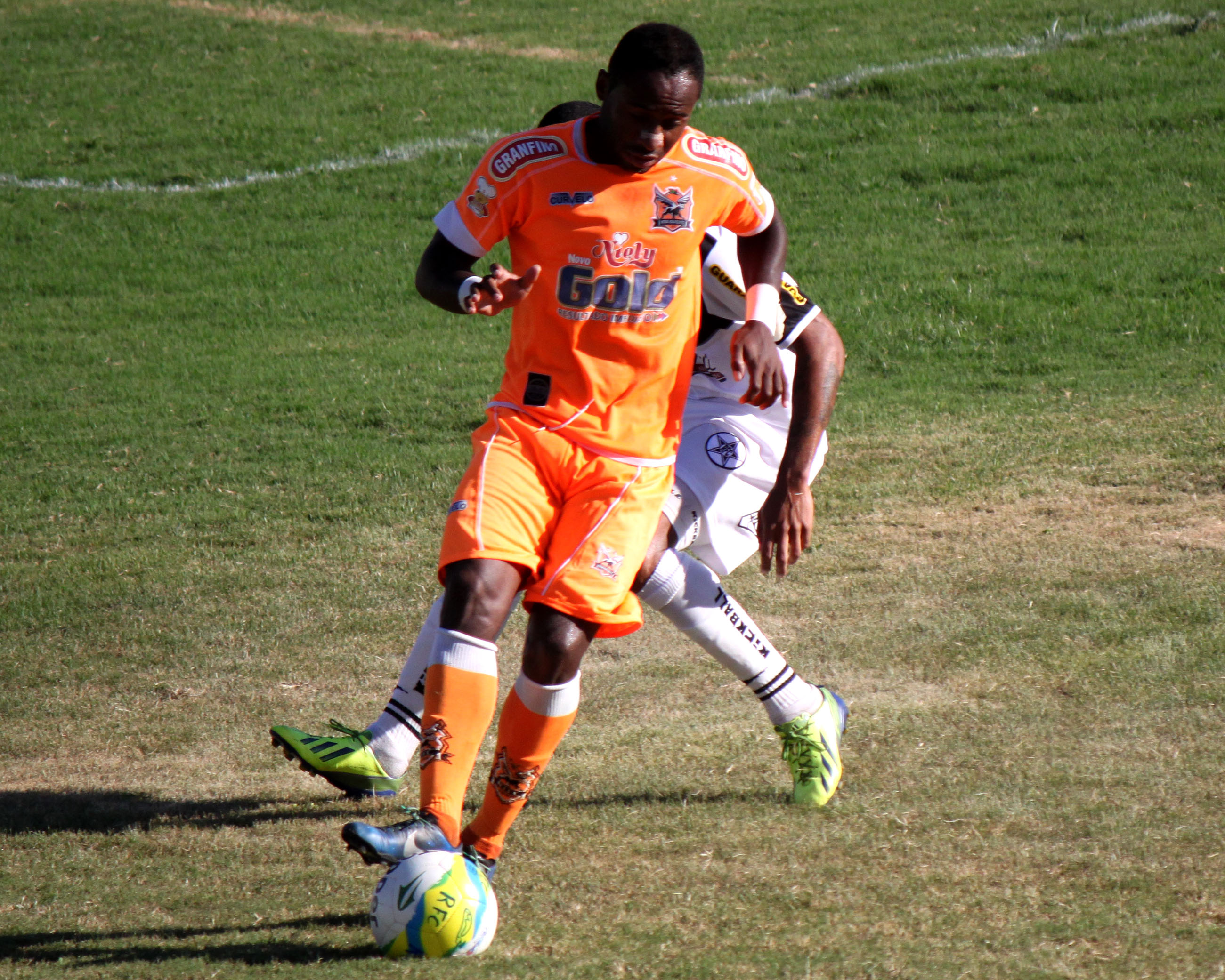 Resende e Nova Iguaçu empatam em 2 a 2