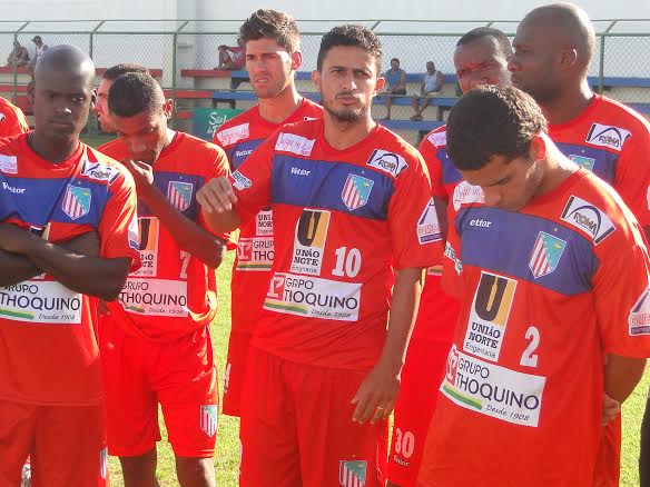 Apesar da indefinição, Andrade arma time para enfrentar America