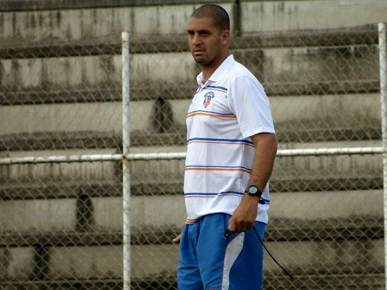 Eduardo Allax deixa o Duque de Caxias