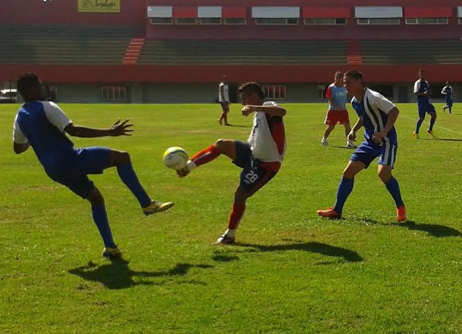 Artsul vence o America em jogo treino