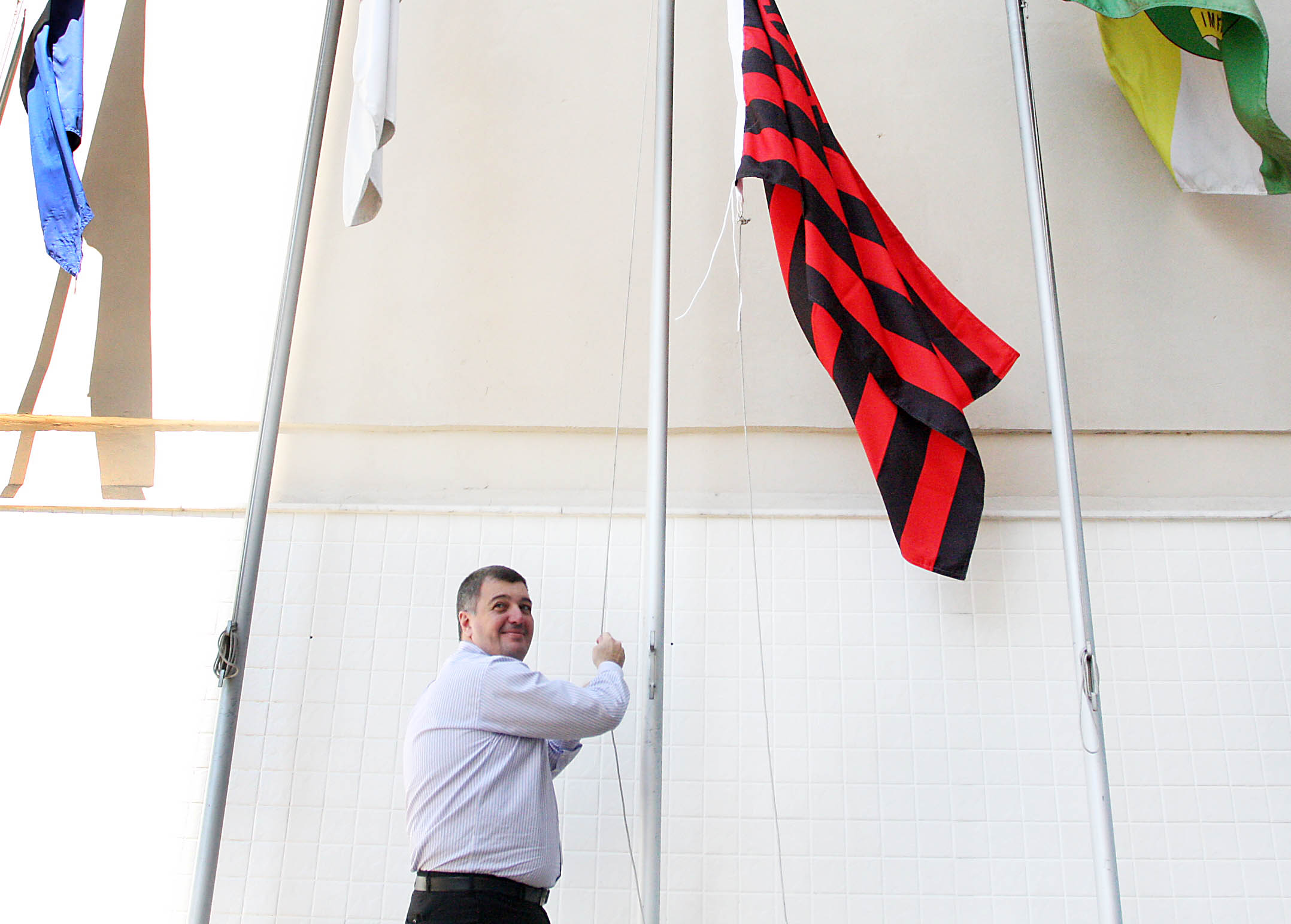 FERJ realiza troca de bandeira do Campeão Estadual da Série A