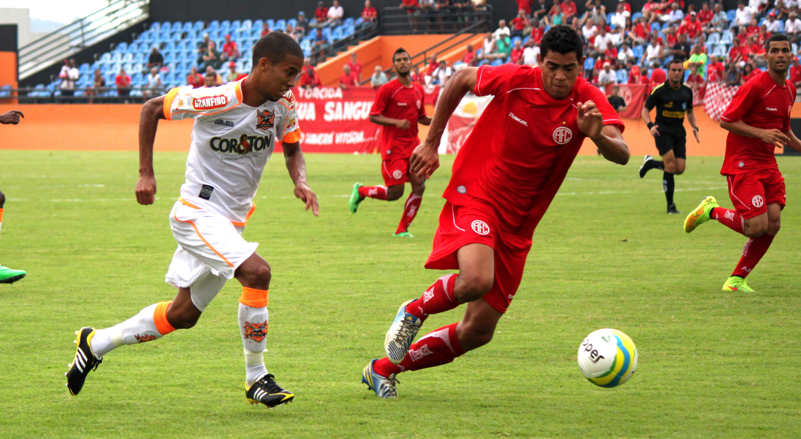 Nova Iguaçu e America empatam no Laranjão