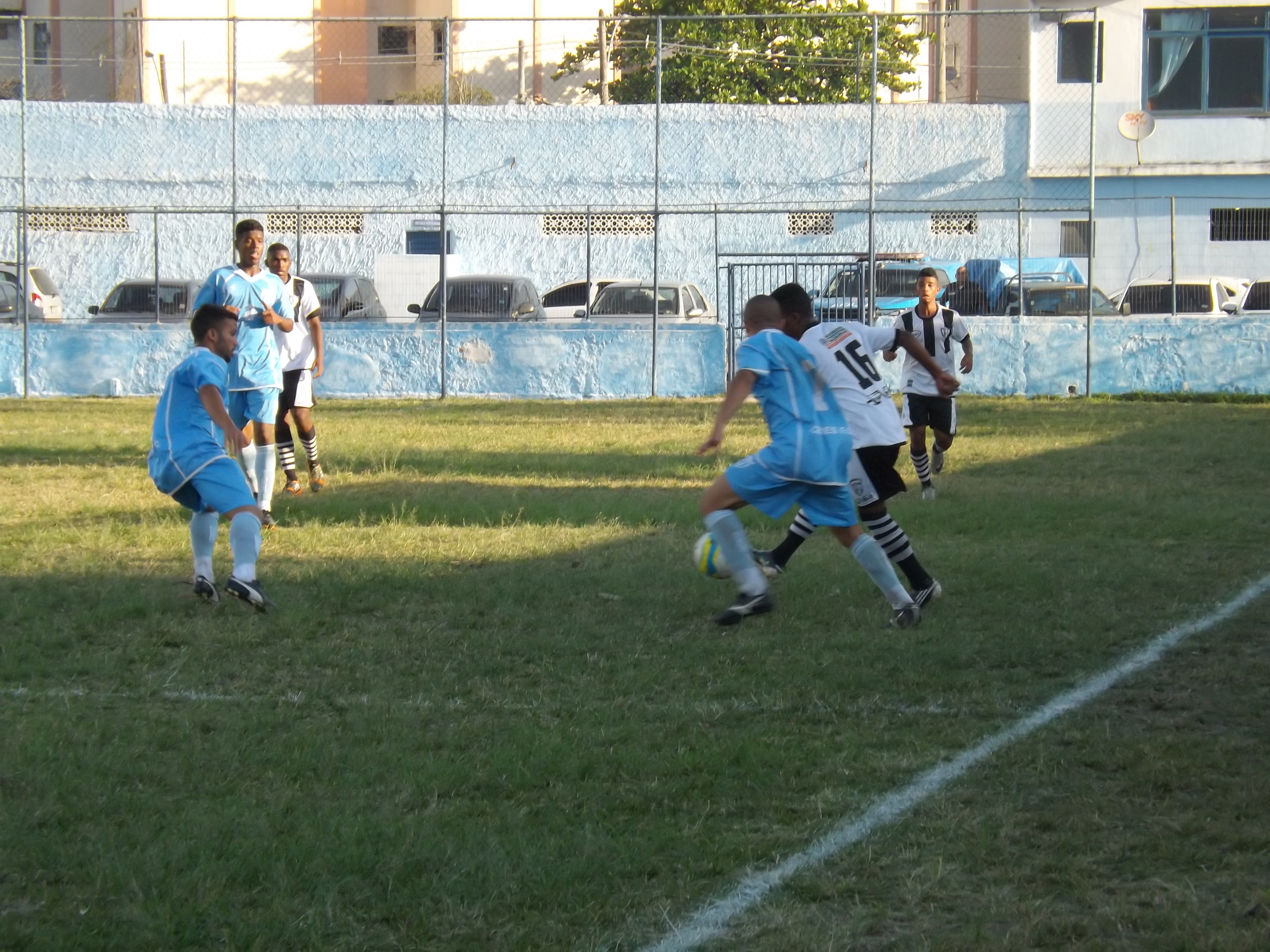 Ceres e Queimados empatam e se complicam na Copa Rio