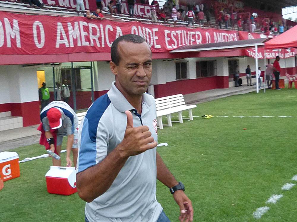 Ailton Ferraz: "America foi perfeito contra o Volta Redonda"