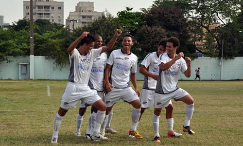 Resende joga para garantir vaga na segunda fase da Copa Rio