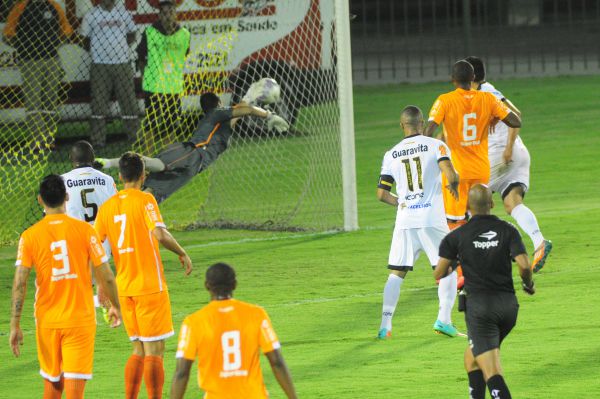 Volta Redonda vence o Audax e segue 100% na Copa Rio
