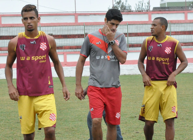 Bangu pronto para enfrentar o Angra dos Reis