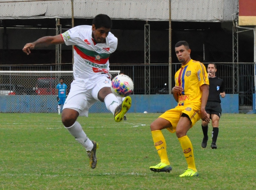 Portuguesa vence o Madureira e se garante nas semifinais