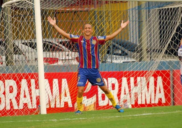 Madureira vence a primeira no Carioca