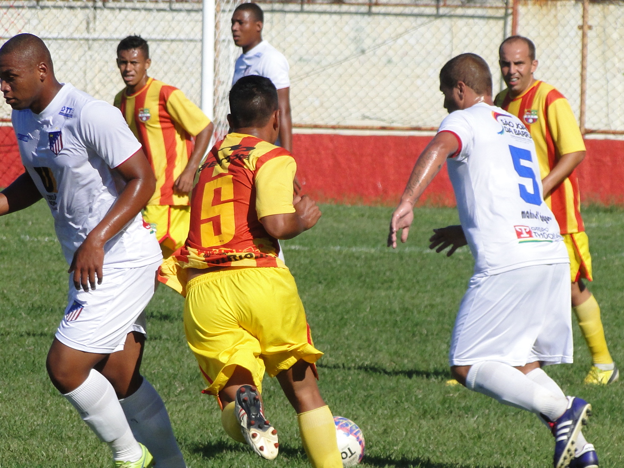 São João da Barra e Barcelona ficam no empate na Ilha do Governador