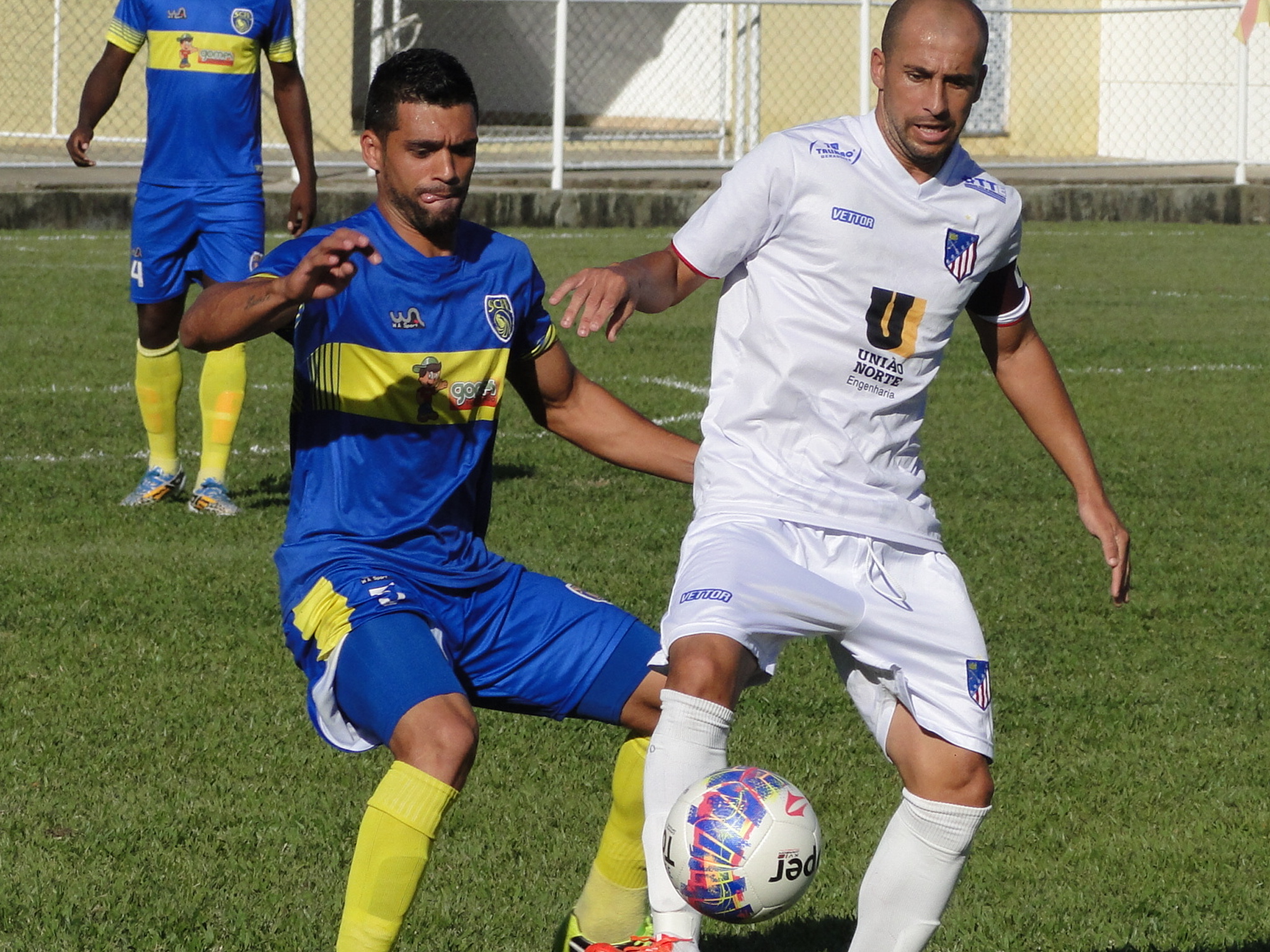 Sampaio Corrêa, com dois a menos, derrota São João da Barra