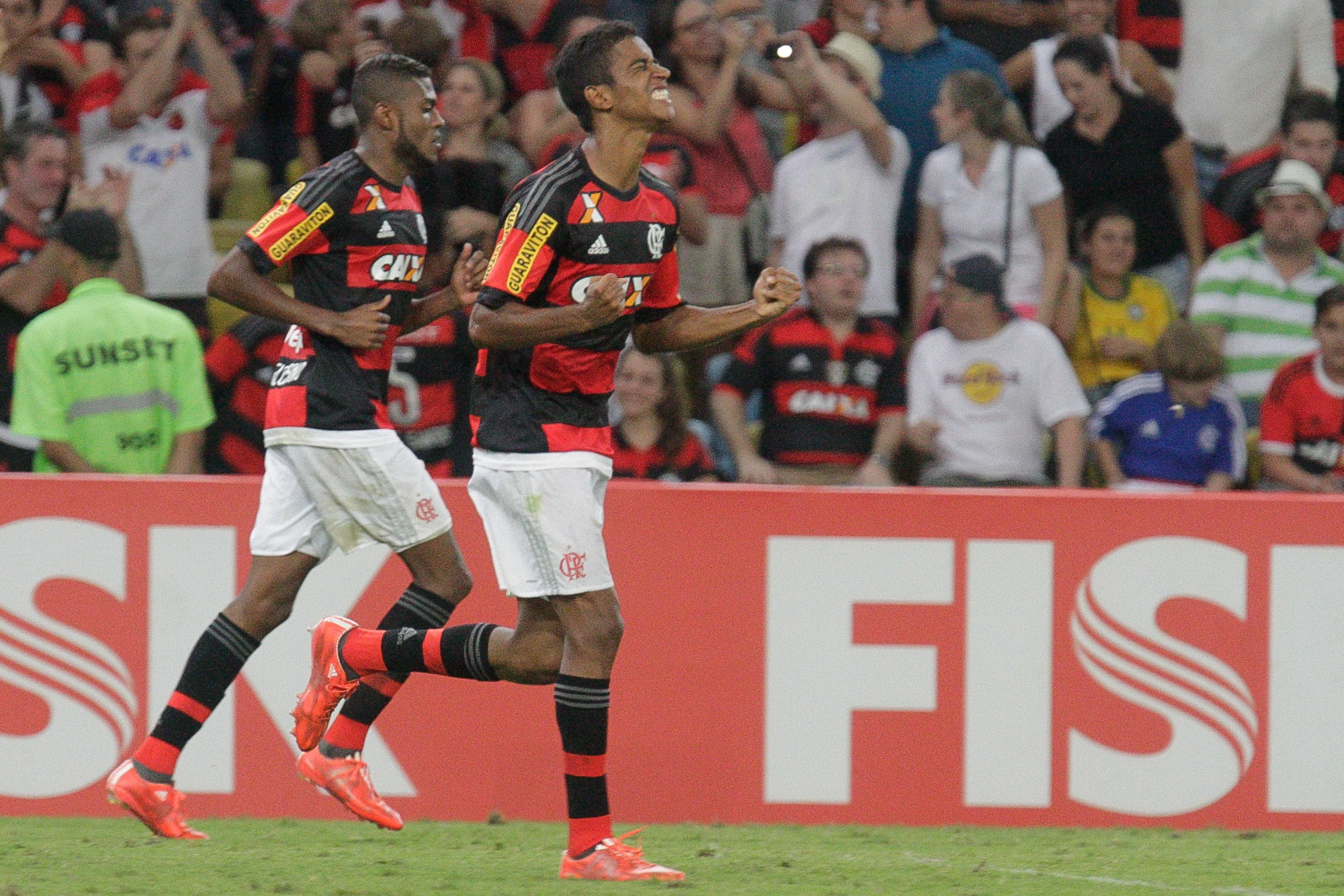 Flamengo conquista a 1ª vitória no Brasileirão 2015