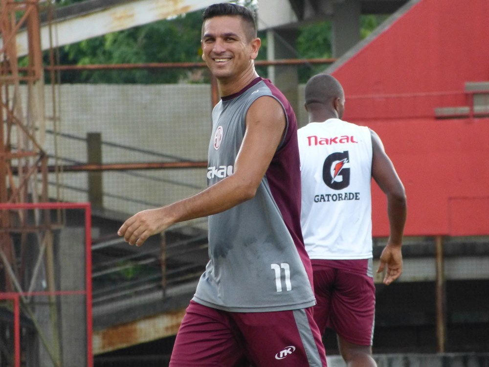 Marcelinho quer ver o América rumo ao acesso