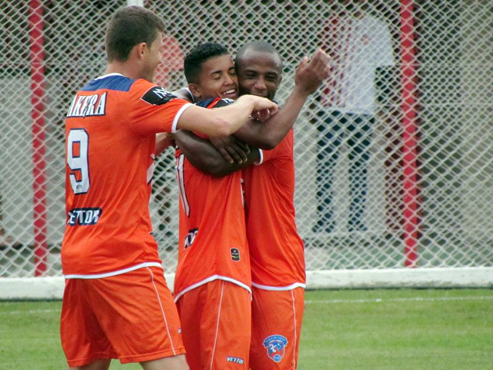 Duque de Caxias vence o Villa Nova-MG na estreia da Série D