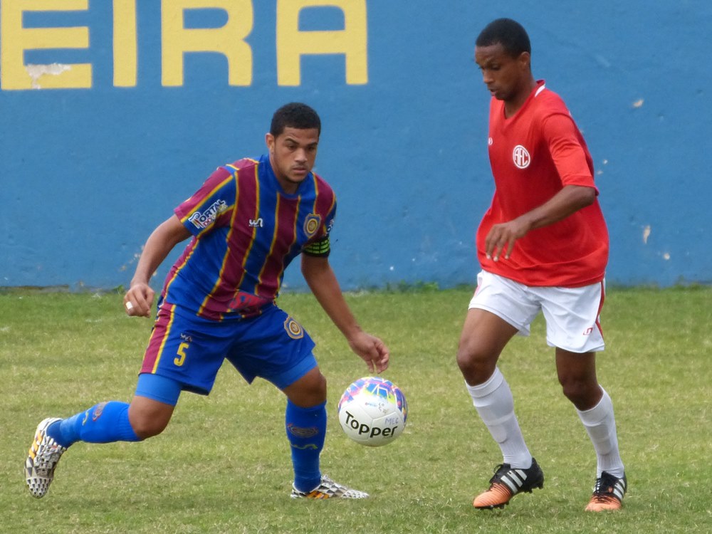 Madureira bate o America e assume a liderança do Grupo C da Copa Rio