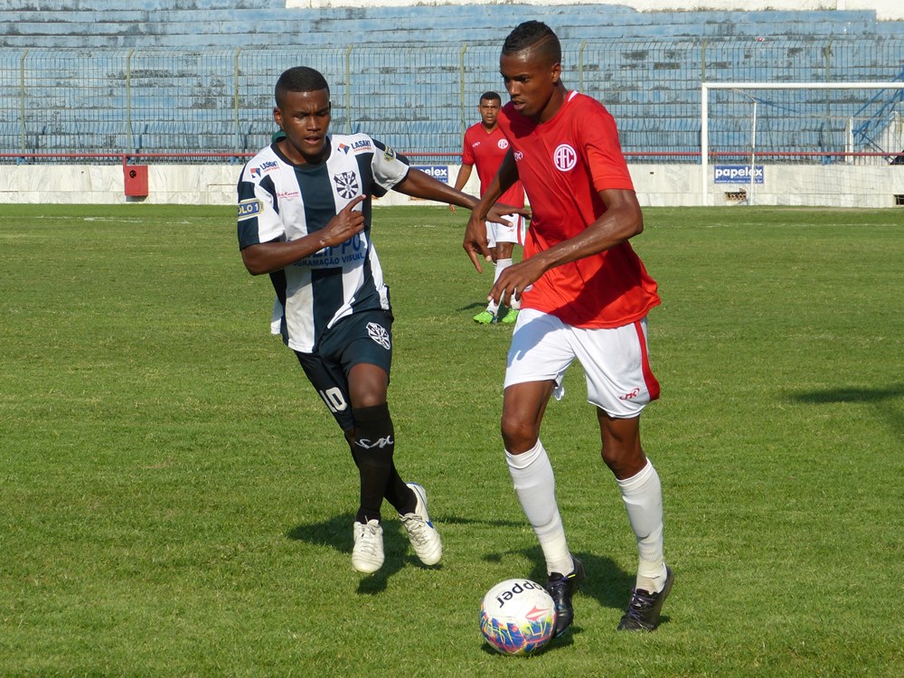 America vence a terceira e assume a liderança do Grupo C
