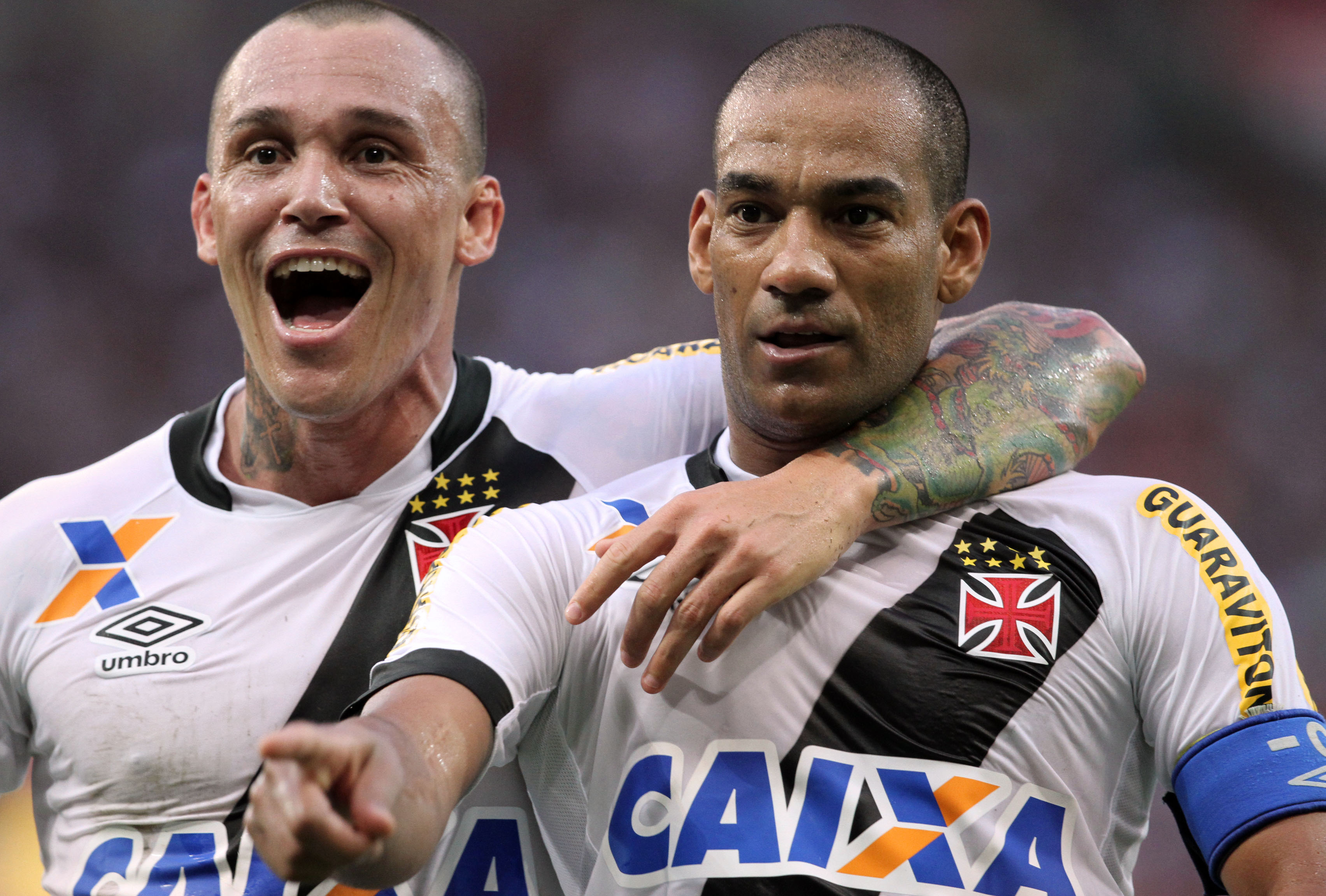 Vasco vence o Flamengo e segue na briga para sair do Z-4