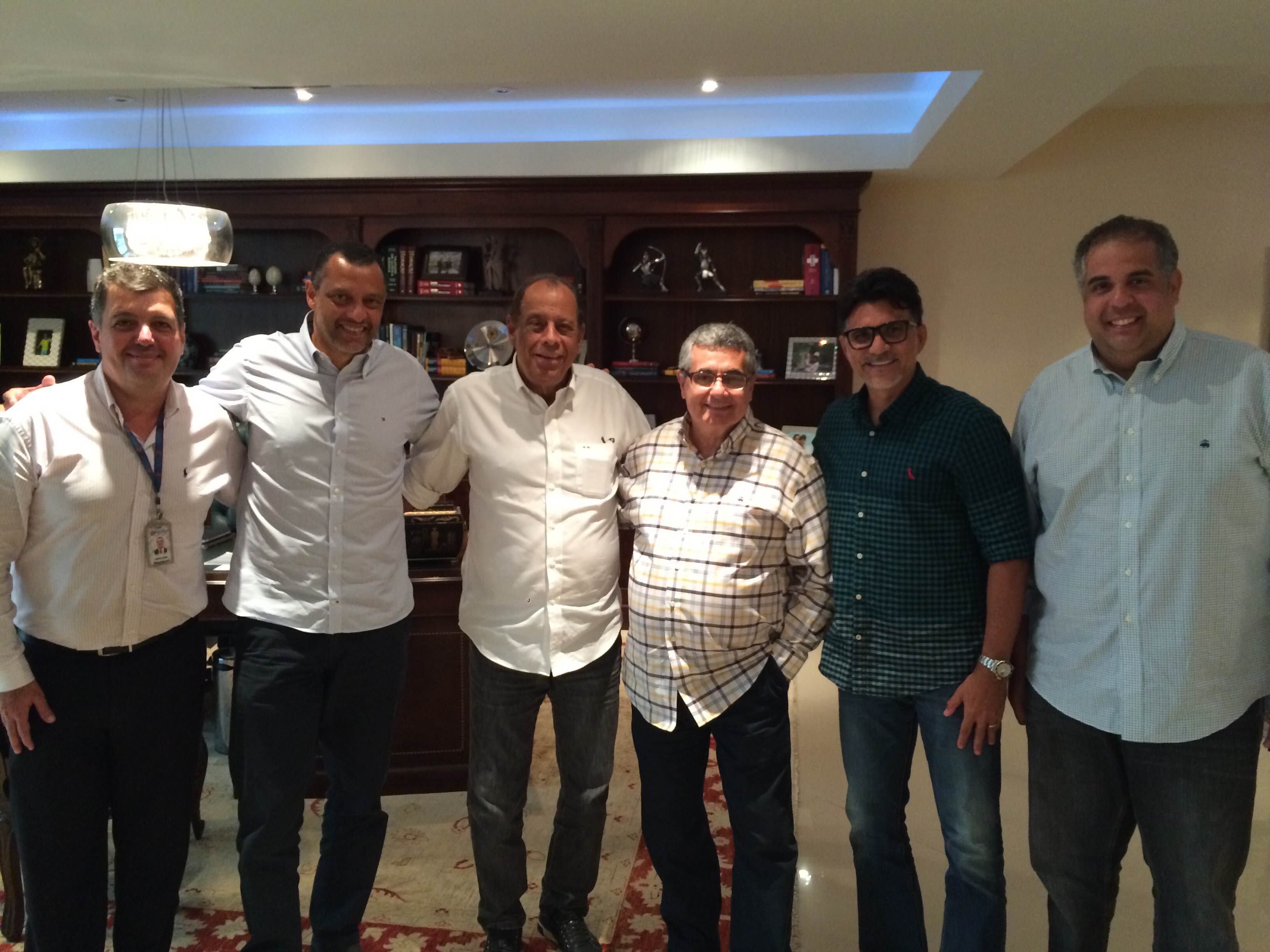 Campeões do Mundo visitam a FERJ