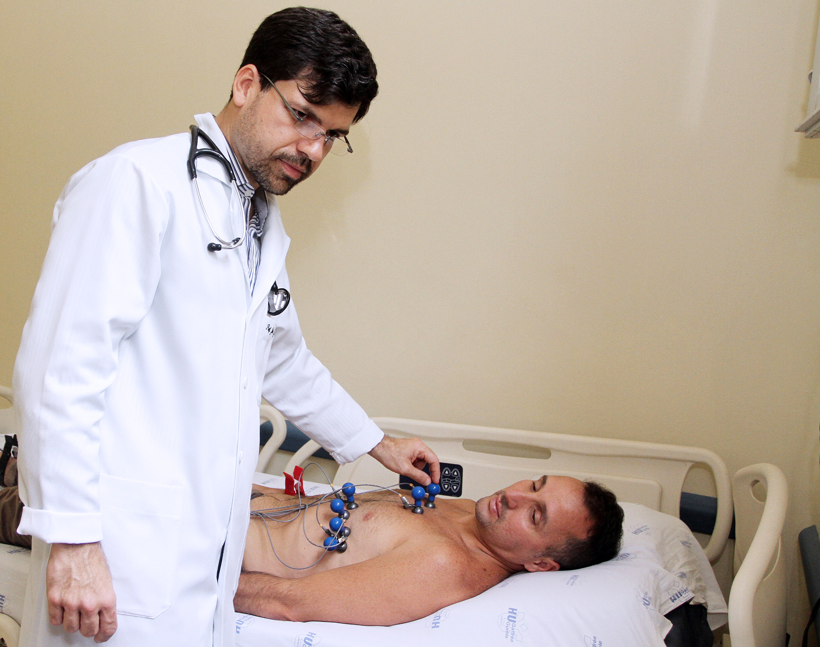 Árbitros e assistentes do Campeonato Carioca passam por exames médicos