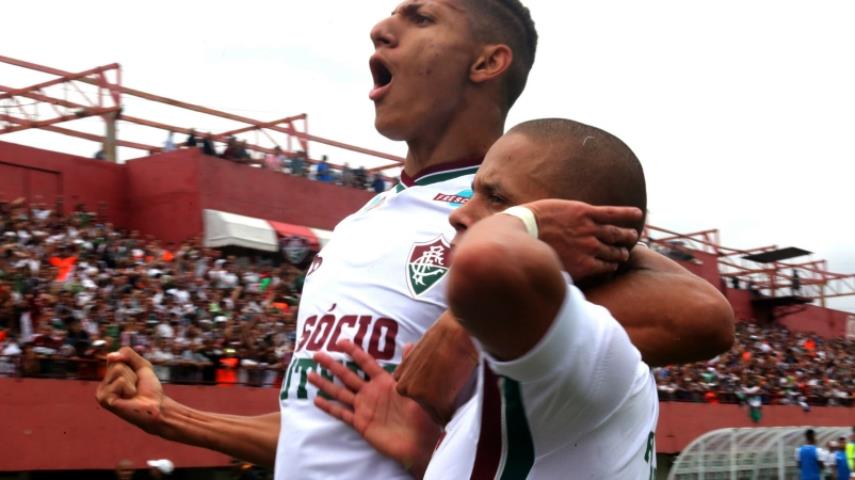 Fluminense vira sobre o Sport-PE e segue sua luta pelo G4 do Brasileiro