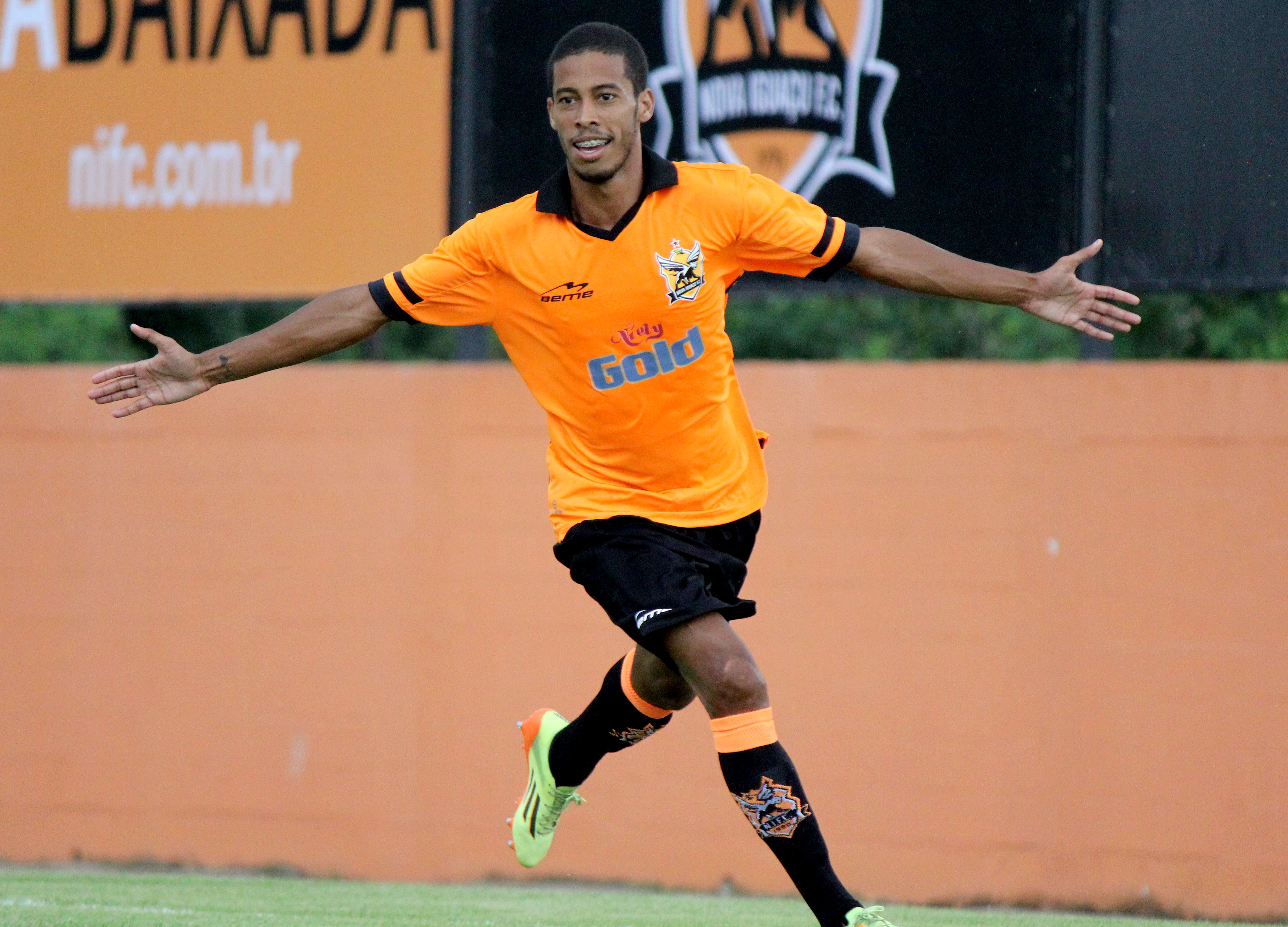 Nova Iguaçu vence o Goytacaz no Laranjão