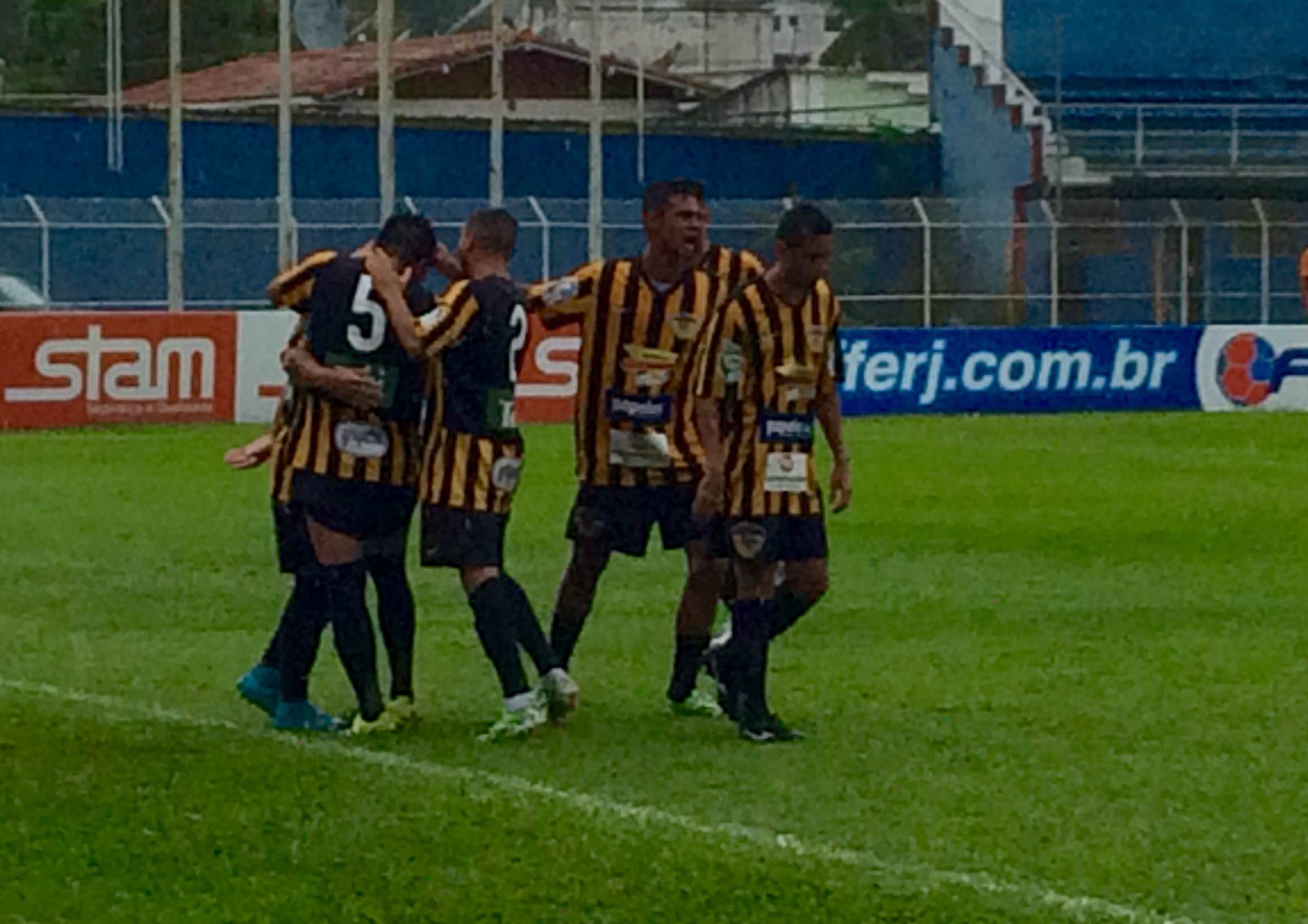 Tigres vence o Friburguense no Eduardo Guinle