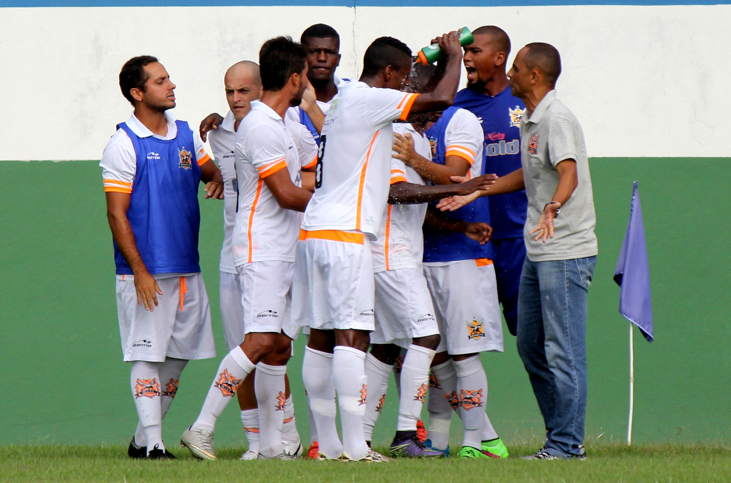 Nova Iguaçu vence o Queimados no Nivaldão