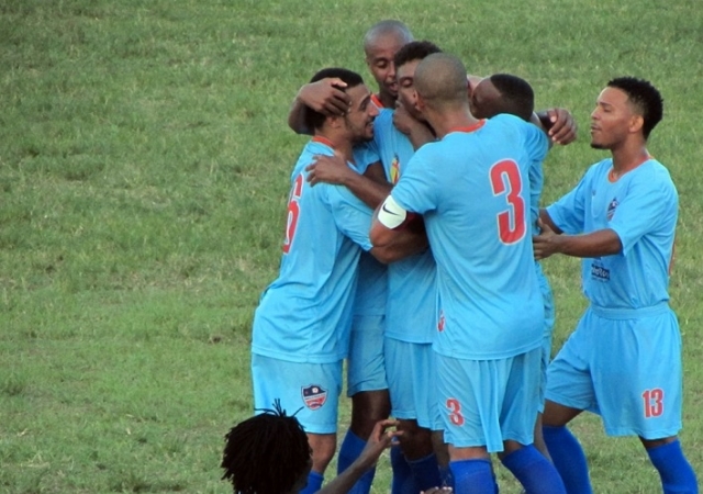 Santa Cruz/Belford Roxo vence a primeira na Taça Santos Dumont