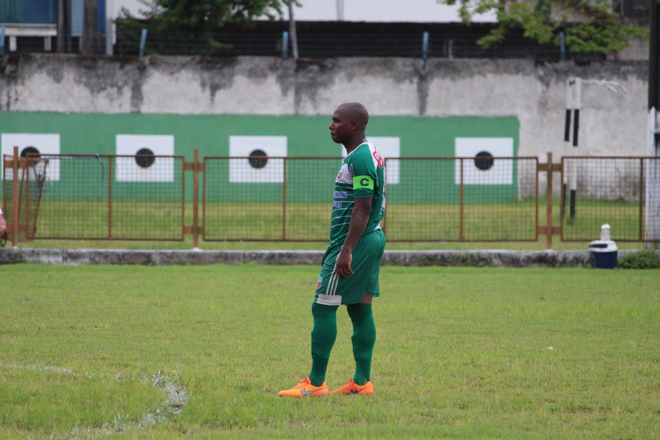 Ainda sem marcar pelo Angra, Abedi espera desencantar no clássico