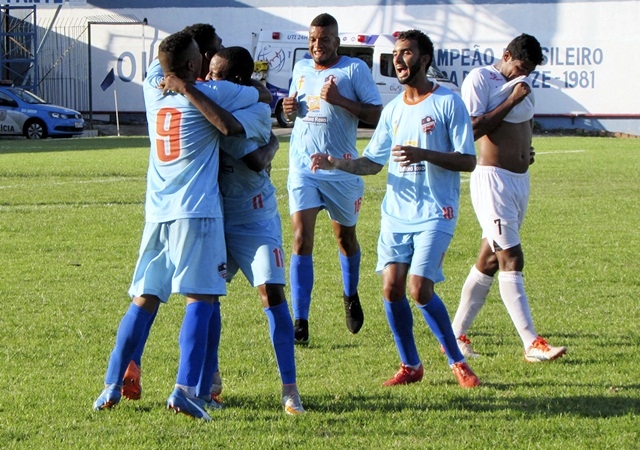 Santa Cruz/Belford Roxo vence a segunda seguida