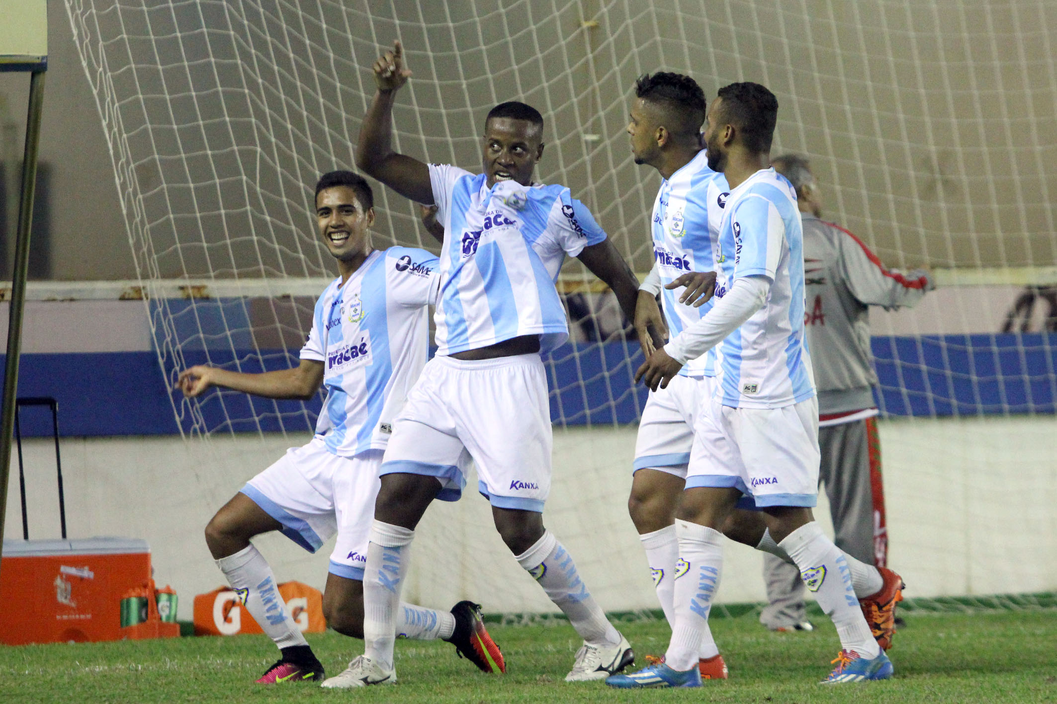 Macaé vence a Portuguesa-SP e sai do Z-2 da Série C do Brasileirão