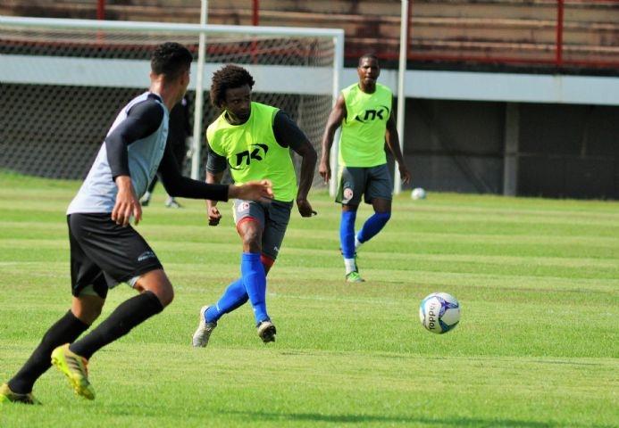 Nova Iguaçu vence jogo-treino contra o America